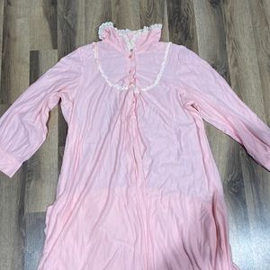 🦄 Lady Weldon Vintage Pink Lace Long Button Up Night Gown 🦄